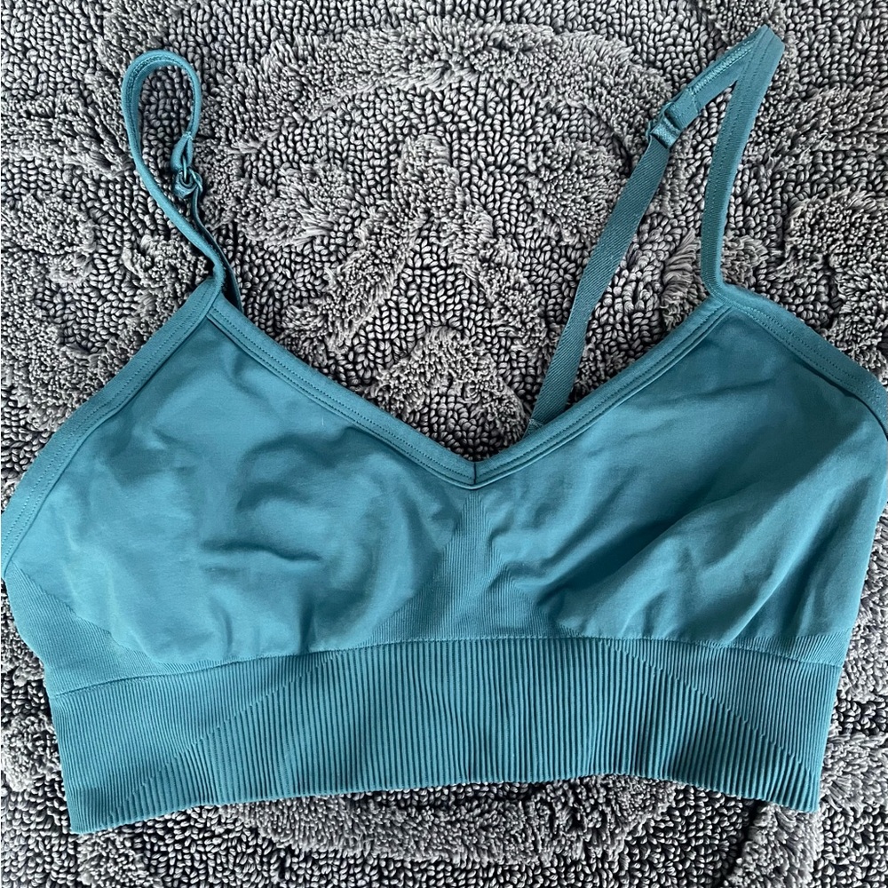 Lululemon bra size 8
